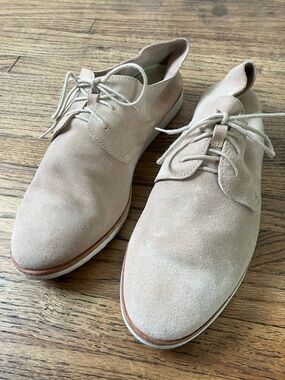 Nisolo Women's Suede Lace-Up Flats in Light Tan